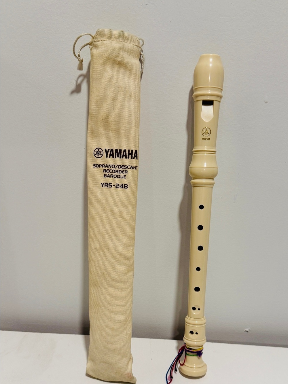 Yamaha YRS-24B Soprano Recorder Baroque Fingering Cream w/ Bag & Cleaning Rod
